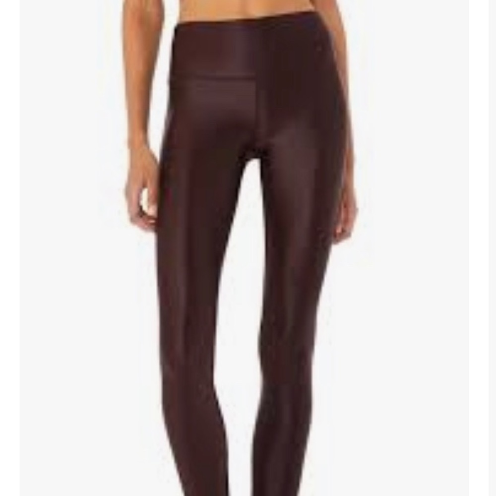 Alo High-Waist Shine Legging Shine in Oxblood